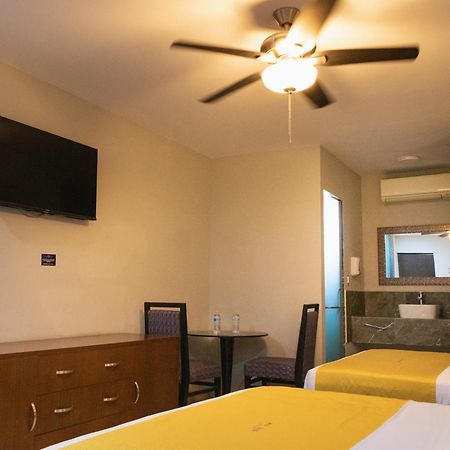 Hotel Maioris El Diez คูเลียคัน ภายนอก รูปภาพ