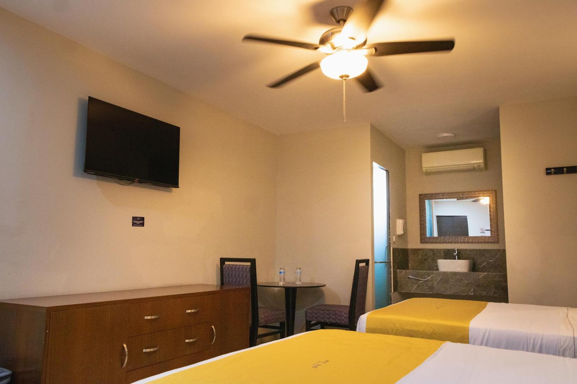 Hotel Maioris El Diez คูเลียคัน ภายนอก รูปภาพ