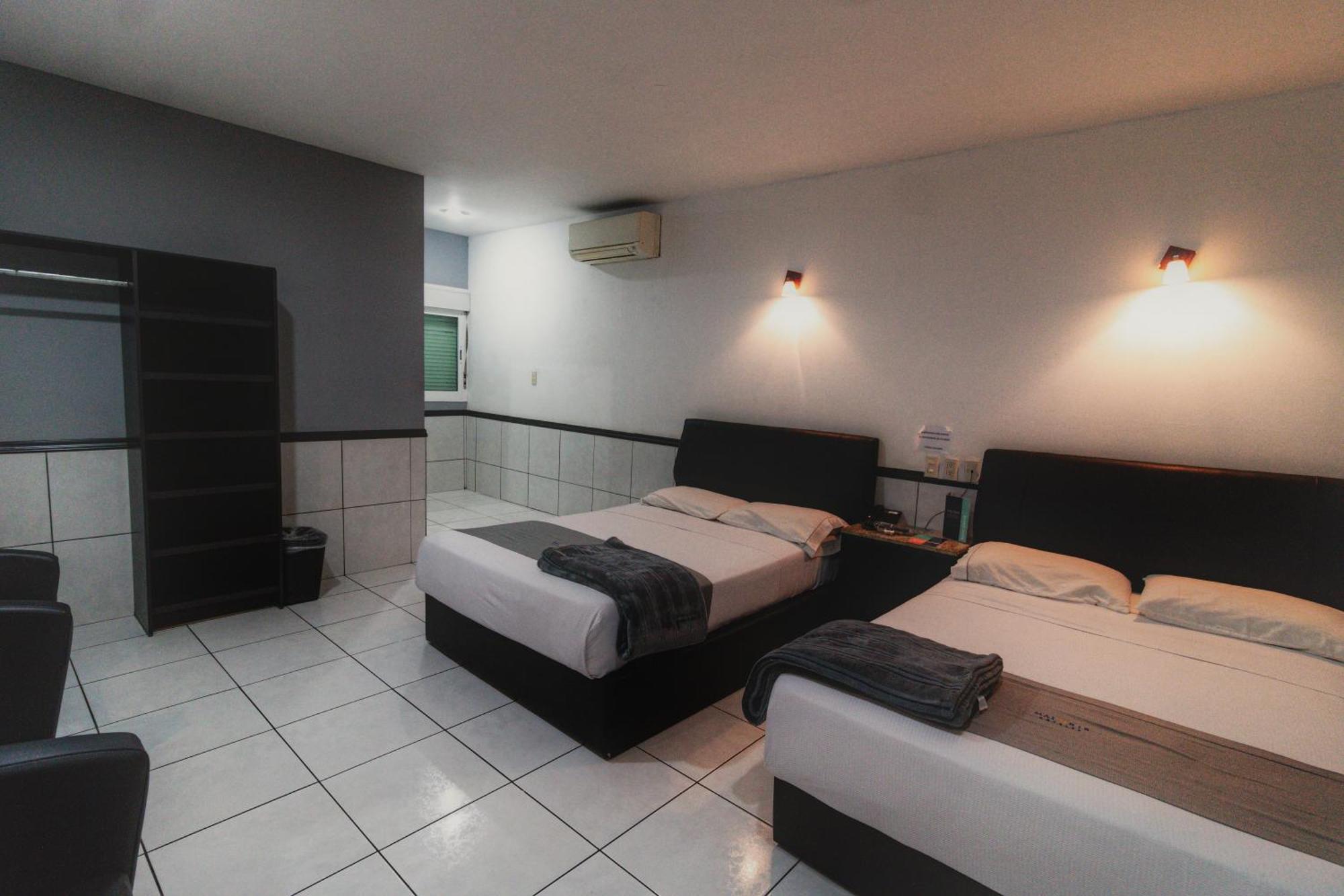 Hotel Maioris El Diez คูเลียคัน ภายนอก รูปภาพ